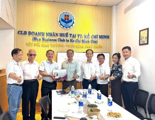 &Ocirc;ng V&otilde; Khắc Học giữ chức Gi&aacute;m đốc Quỹ Huế Hiếu Học 