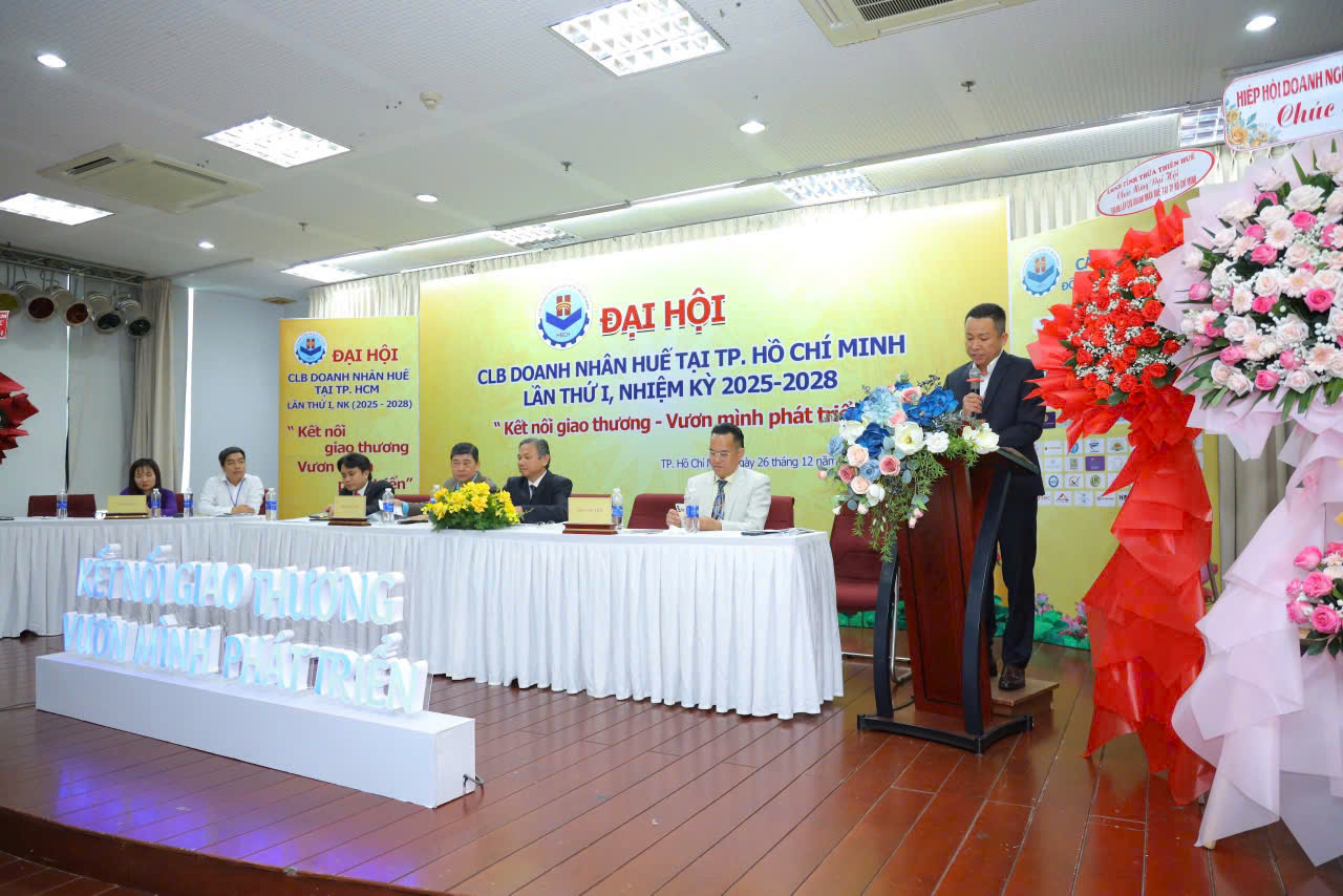 CLB DOANH NH&Acirc;N HUẾ TẠI TP.HCM